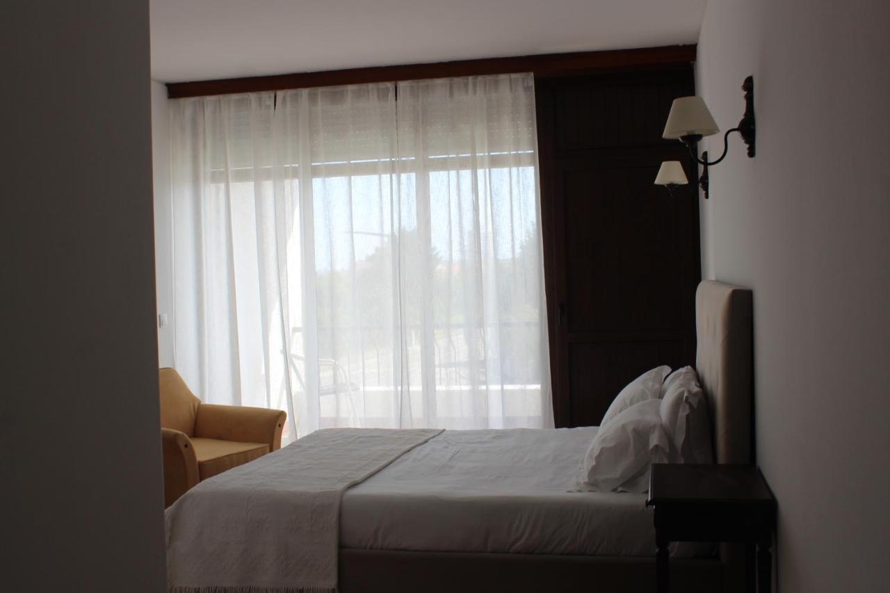 Boutique Inn & Restaurant - Casa Dos Suecos Фигейра-да-Фош Экстерьер фото