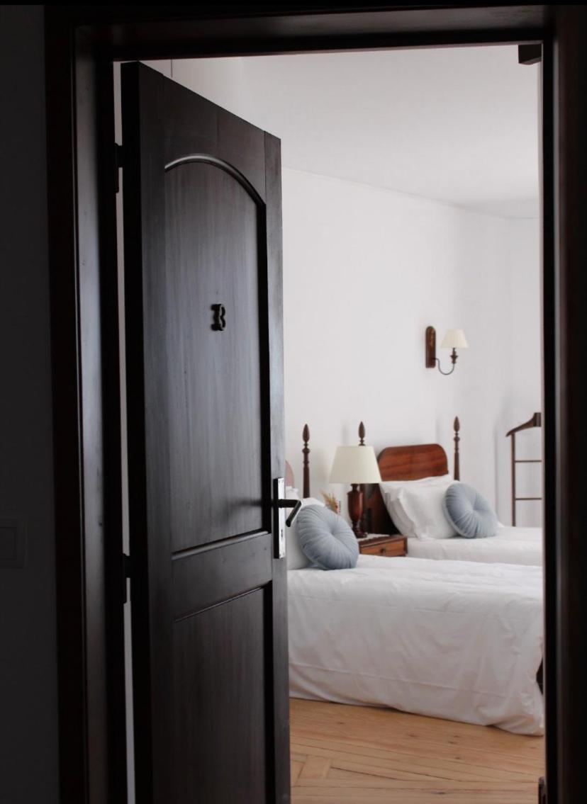 Boutique Inn & Restaurant - Casa Dos Suecos Фигейра-да-Фош Экстерьер фото